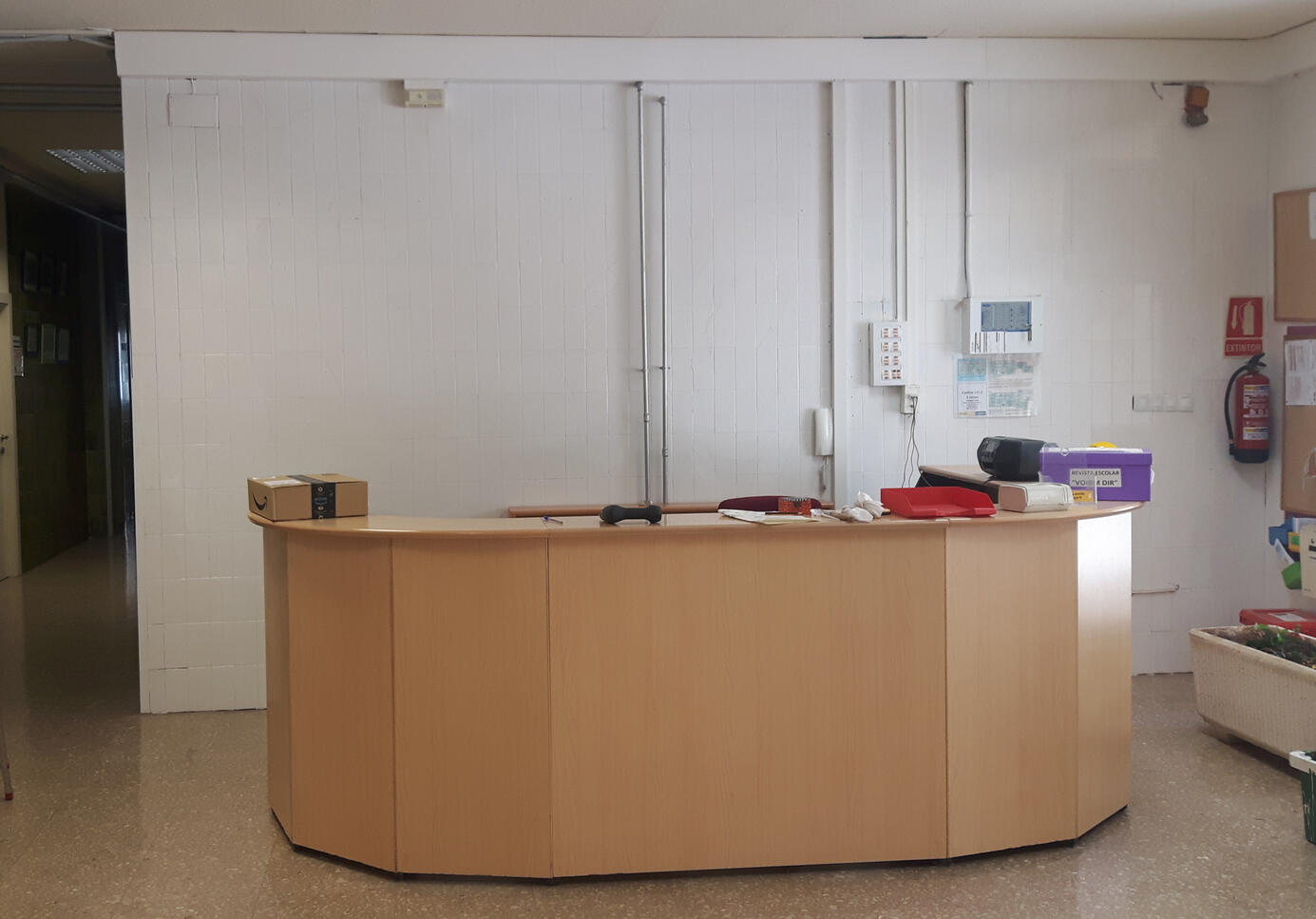 Entrada Ceip Escultor Ortells (Vila-real) antes